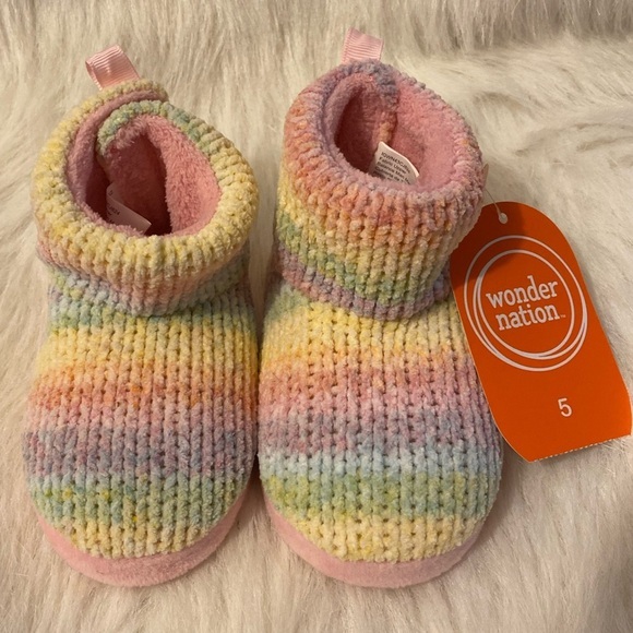 Wonder Nation Rainbow Slippers Girls Size 5‎ Booties Shoes - Picture 1 of 6